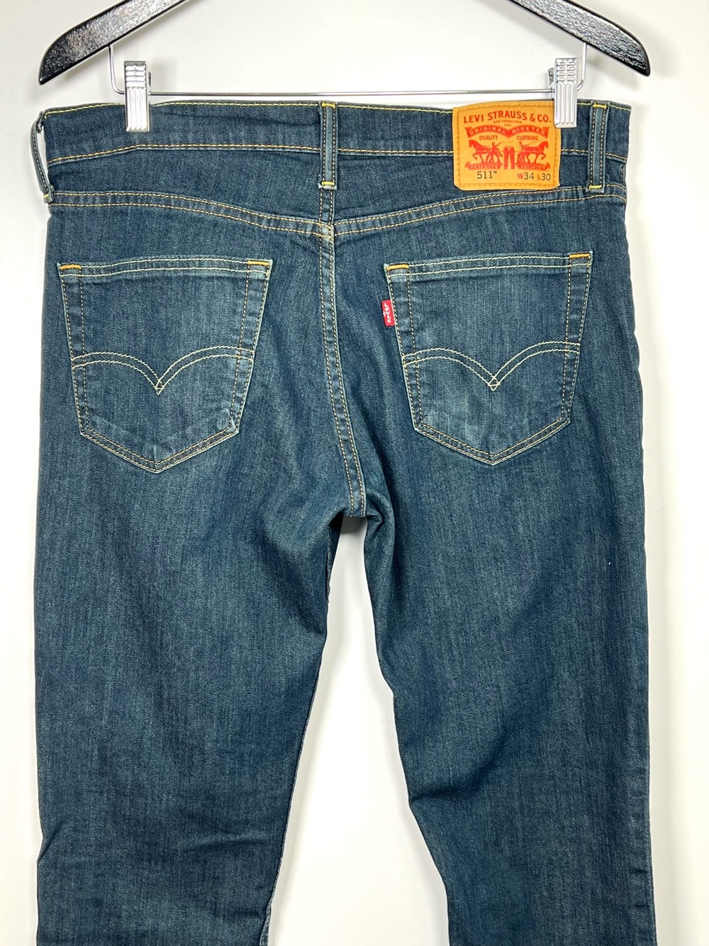 Levi’s 511 Men’s Slim Leg Dark Blue Denim Jeans 34/30 Everyday Business Casual